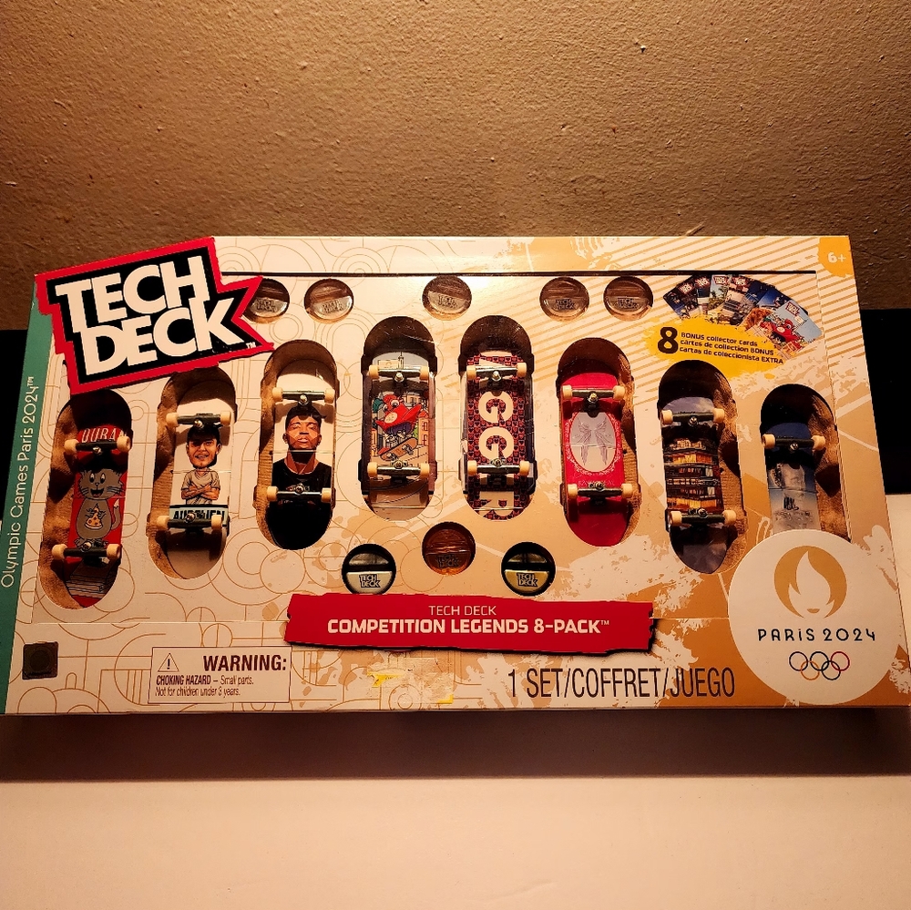 Tech Deck, Competition Legends 8-Pack Fingerboards with Collectible Cards, Olymp